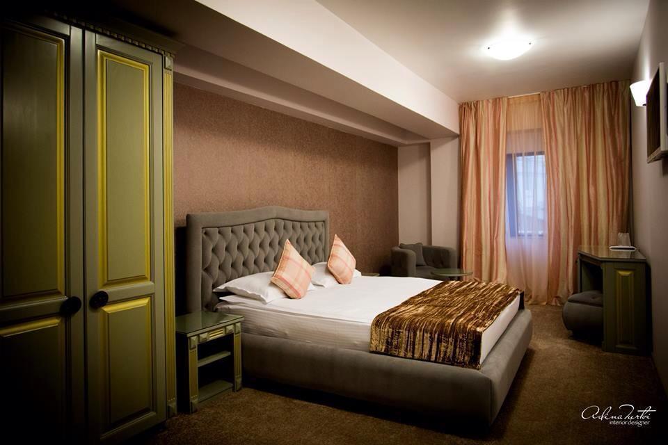 Hotel Goya Collection Târgu Jiu المظهر الخارجي الصورة
